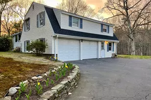 661 Chestnut Hill Rd, Glastonbury, CT 06033 - Photo 2