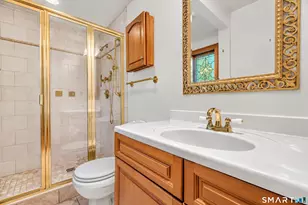 211 Phipps Dr, West Haven, CT 06516 - Photo 26