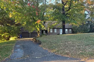 19 Phelps Rd, East Windsor, CT 06088 - Photo 2