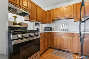 675 Townsend Ave, New Haven, CT 06512 - Photo 6
