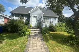 80 Marsdale Ave, Bridgeport, CT 06606 - Photo 1