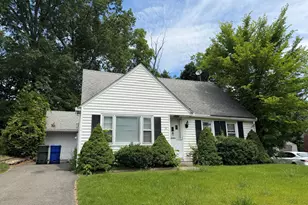 16 Harding Ave, Newington, CT 06111 - Photo 1