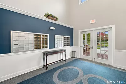 60 Cassandra Boulevard #203, West Hartford, CT 06107 - Photo 4