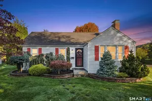132 Cheney Ln, Newington, CT 06111 - Photo 2