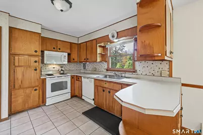 4 North Pleasant Rise, Brookfield, CT 06804 - Photo 10