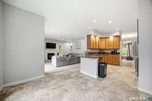 18 Tree Top Ln, East Windsor, CT 06016 - Photo 22