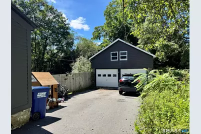 25 Pequot Avenue, Groton, CT 06355 - Photo 2