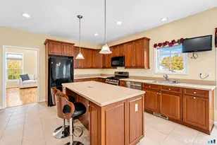 104 Periwinkle Dr, Middlebury, CT 06762 - Photo 12