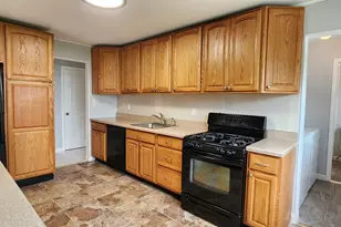 141 Flower Dr, Hamden, CT 06518 - Photo 12