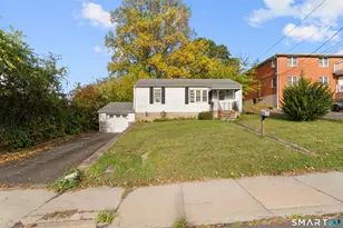 34 Elm St, Ansonia, CT 06401 - Photo 2