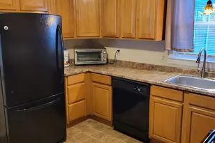 16 Baldwin Rd, Hamden, CT 06514 - Photo 12