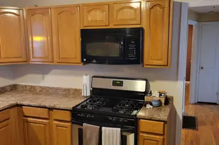 16 Baldwin Rd, Hamden, CT 06514 - Photo 10