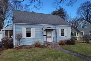 16 Baldwin Rd, Hamden, CT 06514 - Photo 1