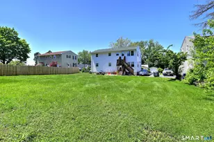 23 Gilbert Ln, Branford, CT 06405 - Photo 4