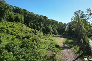 237-3 Upper Pattagansett Rd, East Lyme, CT 06333 - Photo 2