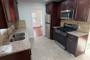 64 Mulberry St, Stamford, CT 06907 - Photo 2