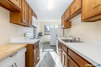 17 Briar Court #17, Cromwell, CT 06416 - Photo 10
