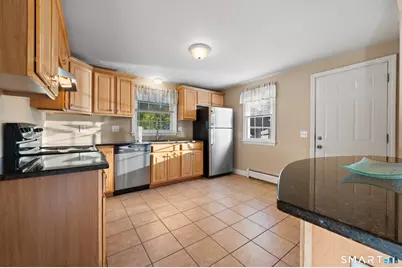 28 Lawndale Avenue, Bristol, CT 06010 - Photo 4