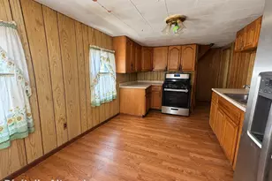 17 Hill St, Milford, CT 06460 - Photo 14