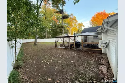 12 Walker Lane, Bloomfield, CT 06002 - Photo 16