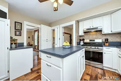 8 Southworth Street, Deep River, CT 06417 - Photo 18