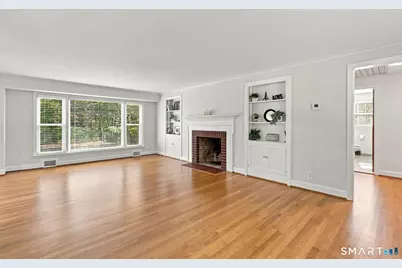 1360 Main Street, Glastonbury, CT 06033 - Photo 16