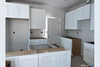 26 Village Circle #26, Guilford, CT 06437 - Photo 8