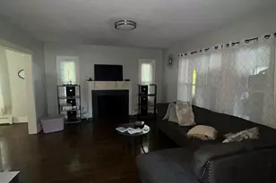 11 Brewer St, East Hartford, CT 06118 - Photo 8