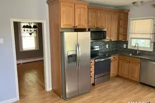 18 Johnson Ave, Seymour, CT 06483 - Photo 12