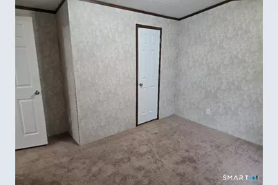 84 R and R Park, Killingly, CT 06241 - Photo 12