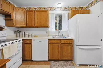 70 Cottonwood Lane, Montville, CT 06382 - Photo 4