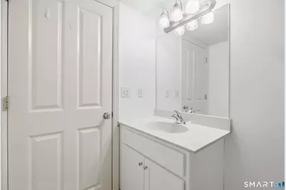 3250 Fairfield Avenue #224, Bridgeport, CT 06605 - Photo 16