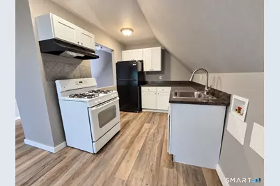 366 Sigourney Street #3, Hartford, CT 06112 - Photo 8