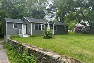 432 Church St, Putnam, CT 06260 - Photo 1