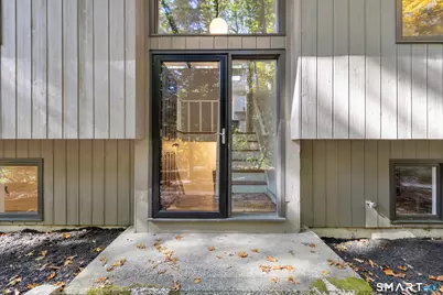 34 Dorethy Road, Redding, CT 06896 - Photo 4