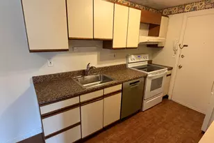 1214 Middle Turnpike W, Manchester, CT 06040 - Photo 6