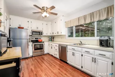 274 Sunnybank Avenue, Stratford, CT 06614 - Photo 6