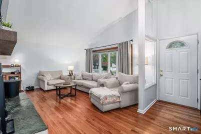 274 Sunnybank Avenue, Stratford, CT 06614 - Photo 12