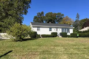 7 Illinois Ct, Montville, CT 06370 - Photo 1
