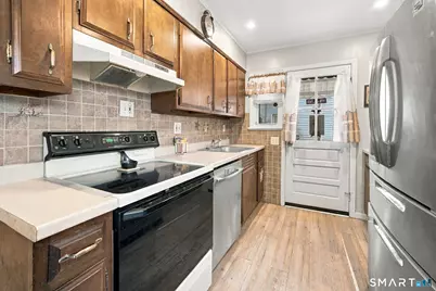 163 Roxbury Road, East Hartford, CT 06118 - Photo 6