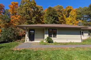 14 Sycamore Dr, Mansfield, CT 06268 - Photo 2