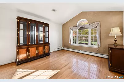 126 Rolling Green, Middletown, CT 06457 - Photo 6