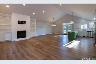 469 Bradley Street, East Haven, CT 06512 - Photo 10