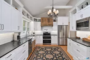 3 Galloping Hill Dr, New Fairfield, CT 06812 - Photo 10