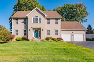 6 Cinnamon Rd, Newington, CT 06111 - Photo 1