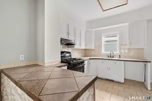 48 Bowen St, Hamden, CT 06514 - Photo 12