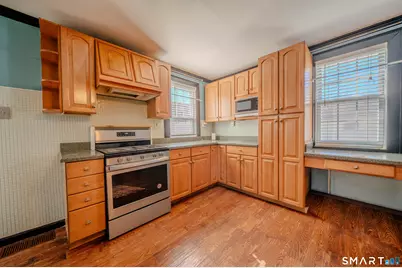 25 Elm Street, Ansonia, CT 06401 - Photo 10