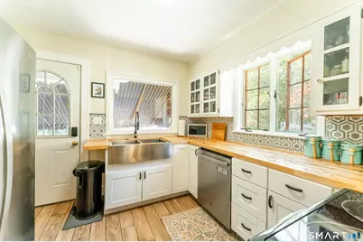 180 Gardner Avenue, New London, CT 06320 - Photo 18