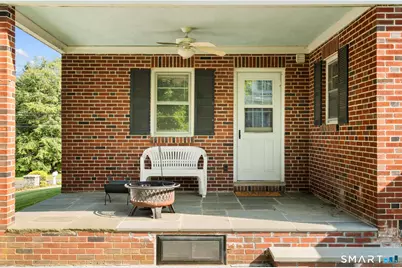 2478 Old Town Road, Bridgeport, CT 06606 - Photo 32
