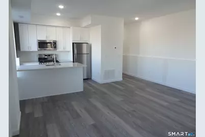 2806 Fairfield Avenue #101, Bridgeport, CT 06605 - Photo 2